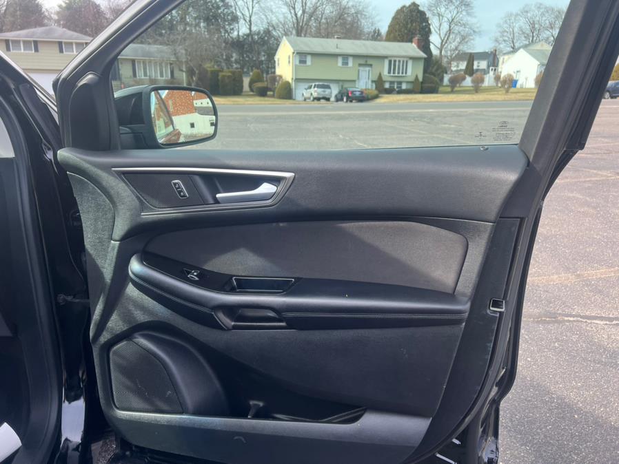 2016 Ford Edge 4dr SEL FWD, available for sale in Waterbury, Connecticut | Platinum Auto Care. Waterbury, Connecticut 2016 Ford Edge 4dr SEL FWD, available for sale in Waterbury, Connecticut | Platinum Auto Care. Waterbury, Connecticut