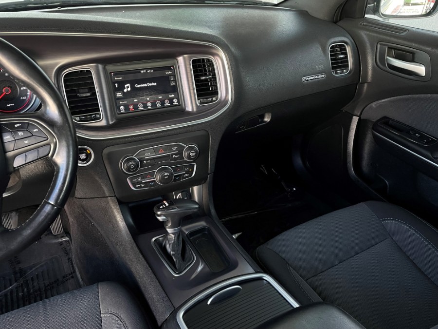 2018 Dodge Charger SXT RWD, available for sale in Corona, California | Green Light Auto. Corona, California 2018 Dodge Charger SXT RWD, available for sale in Corona, California | Green Light Auto. Corona, California