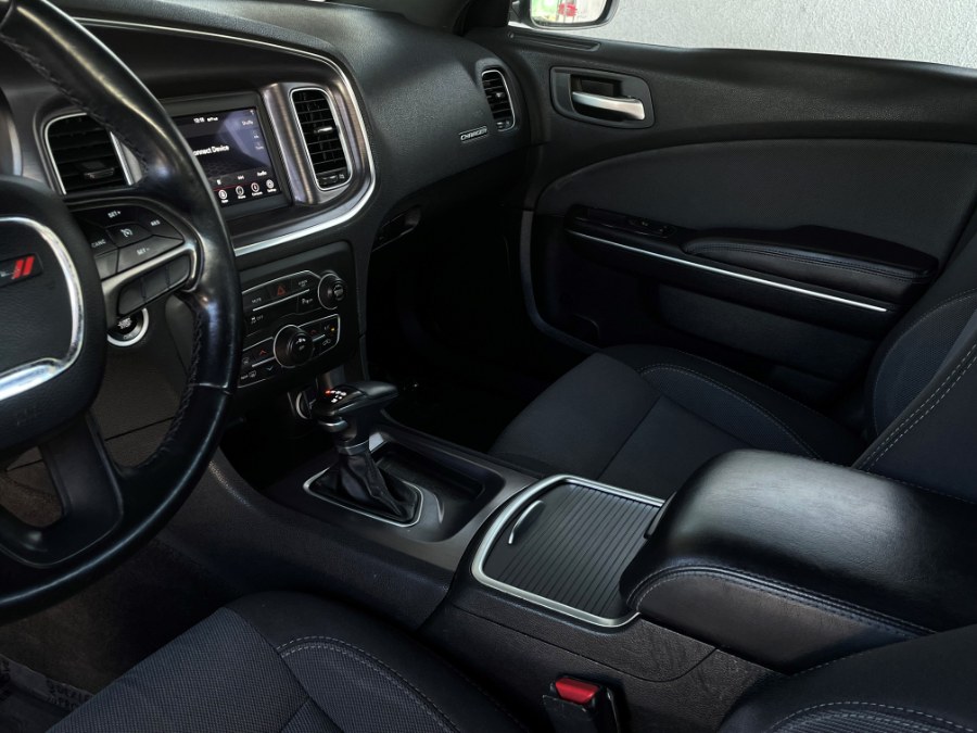 2018 Dodge Charger SXT RWD, available for sale in Corona, California | Green Light Auto. Corona, California 2018 Dodge Charger SXT RWD, available for sale in Corona, California | Green Light Auto. Corona, California