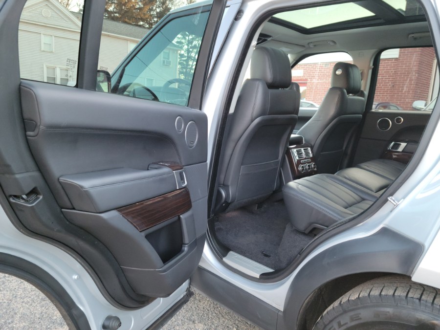 2015 Land Rover Range Rover 4WD 4dr HSE, available for sale in East Windsor, Connecticut | Toro Auto. East Windsor, Connecticut 2015 Land Rover Range Rover 4WD 4dr HSE, available for sale in East Windsor, Connecticut | Toro Auto. East Windsor, Connecticut