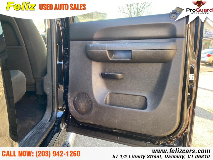 2013 Chevrolet Silverado 1500 4WD Crew Cab 143.5" LT, available for sale in Danbury, Connecticut | Feliz Used Auto Sales. Danbury, Connecticut 2013 Chevrolet Silverado 1500 4WD Crew Cab 143.5" LT, available for sale in Danbury, Connecticut | Feliz Used Auto Sales. Danbury, Connecticut