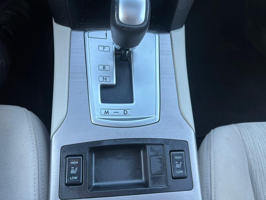 2013 Subaru Outback 4dr Wgn H4 Auto 2.5i Premium, available for sale in Manchester, Connecticut | Carsonmain LLC. Manchester, Connecticut 2013 Subaru Outback 4dr Wgn H4 Auto 2.5i Premium, available for sale in Manchester, Connecticut | Carsonmain LLC. Manchester, Connecticut