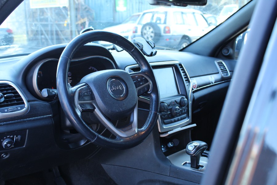 2015 Jeep Grand Cherokee 4WD 4dr Limited, available for sale in BROOKLYN, New York | Deals on Wheels International Auto. BROOKLYN, New York 2015 Jeep Grand Cherokee 4WD 4dr Limited, available for sale in BROOKLYN, New York | Deals on Wheels International Auto. BROOKLYN, New York