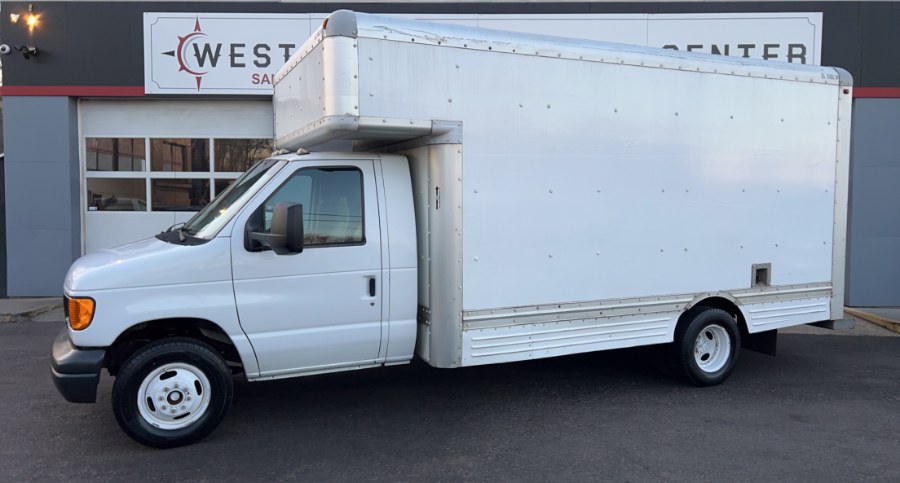 2007 Ford Econoline Commercial Cutaway E-450 Super Duty 158" DRW, available for sale in Waterbury, Connecticut | West End Automotive Center. Waterbury, Connecticut