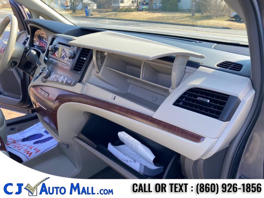 2014 Toyota Sienna 5dr 7-Pass Van V6 XLE AWD (Natl), available for sale in Bristol, Connecticut | CJ Auto Mall. Bristol, Connecticut 2014 Toyota Sienna 5dr 7-Pass Van V6 XLE AWD (Natl), available for sale in Bristol, Connecticut | CJ Auto Mall. Bristol, Connecticut