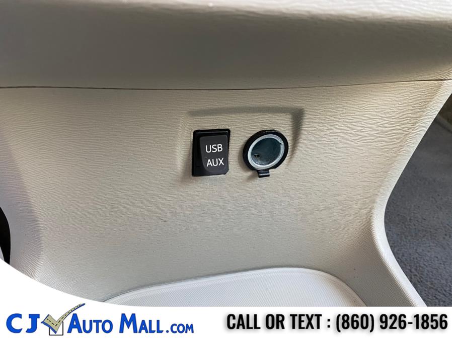 2014 Toyota Sienna 5dr 7-Pass Van V6 XLE AWD (Natl), available for sale in Bristol, Connecticut | CJ Auto Mall. Bristol, Connecticut 2014 Toyota Sienna 5dr 7-Pass Van V6 XLE AWD (Natl), available for sale in Bristol, Connecticut | CJ Auto Mall. Bristol, Connecticut