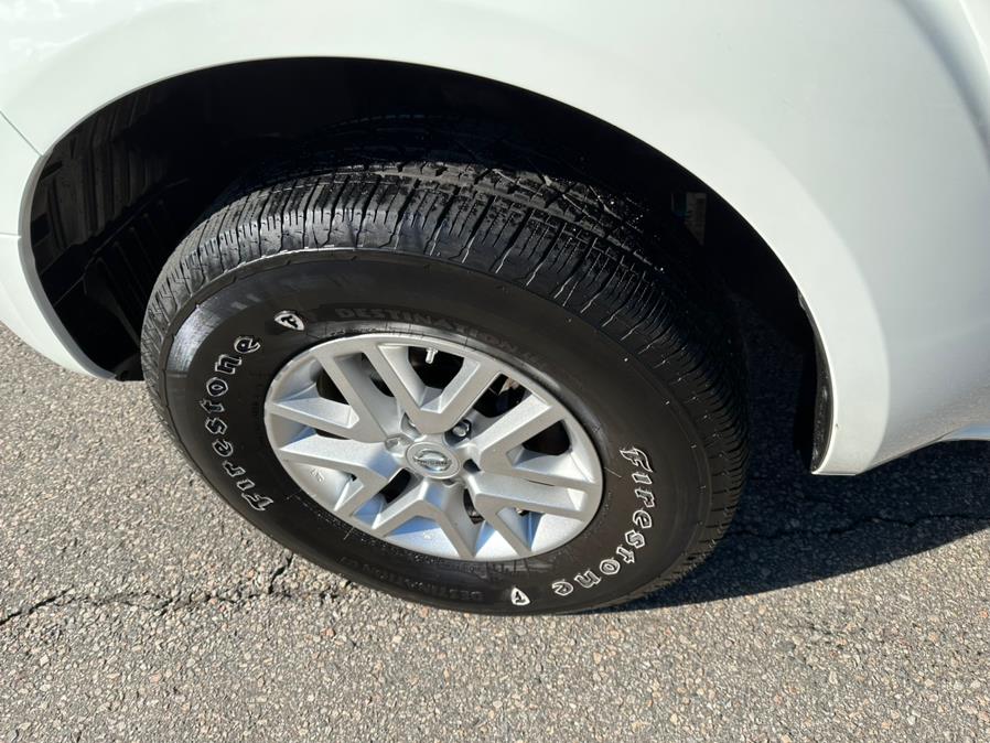 2014 Nissan Frontier 4WD King Cab Auto SV, available for sale in South Windsor, Connecticut | Mike And Tony Auto Sales, Inc. South Windsor, Connecticut 2014 Nissan Frontier 4WD King Cab Auto SV, available for sale in South Windsor, Connecticut | Mike And Tony Auto Sales, Inc. South Windsor, Connecticut