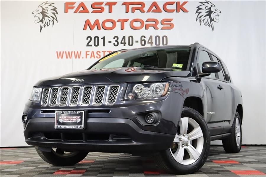 2015 Jeep Compass LATITUDE, available for sale in Paterson, New Jersey | Fast Track Motors. Paterson, New Jersey