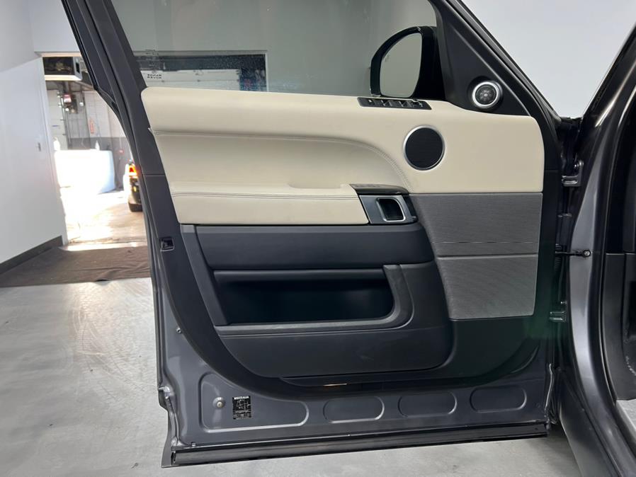 2014 Land Rover Range Rover Sport 4WD 4dr HSE, available for sale in Elizabeth, New Jersey | M Auto Group. Elizabeth, New Jersey 2014 Land Rover Range Rover Sport 4WD 4dr HSE, available for sale in Elizabeth, New Jersey | M Auto Group. Elizabeth, New Jersey