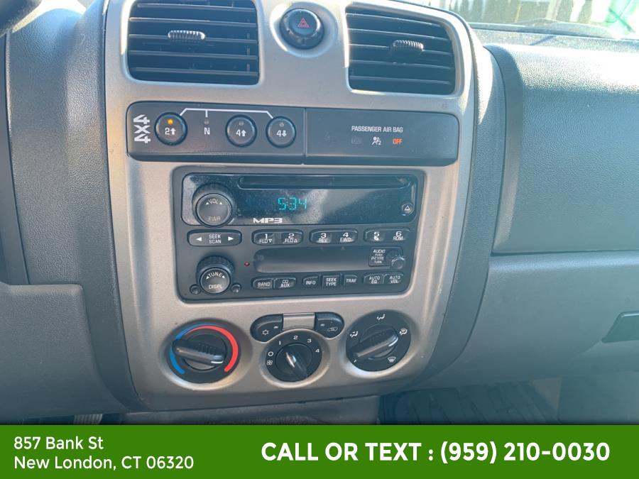 2006 Chevrolet Colorado Reg Cab 111.2" WB 4WD LT w/1LT, available for sale in New London, Connecticut | McAvoy Inc dba Town Hill Auto. New London, Connecticut 2006 Chevrolet Colorado Reg Cab 111.2" WB 4WD LT w/1LT, available for sale in New London, Connecticut | McAvoy Inc dba Town Hill Auto. New London, Connecticut