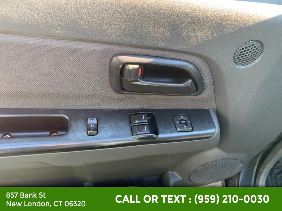 2006 Chevrolet Colorado Reg Cab 111.2" WB 4WD LT w/1LT, available for sale in New London, Connecticut | McAvoy Inc dba Town Hill Auto. New London, Connecticut 2006 Chevrolet Colorado Reg Cab 111.2" WB 4WD LT w/1LT, available for sale in New London, Connecticut | McAvoy Inc dba Town Hill Auto. New London, Connecticut