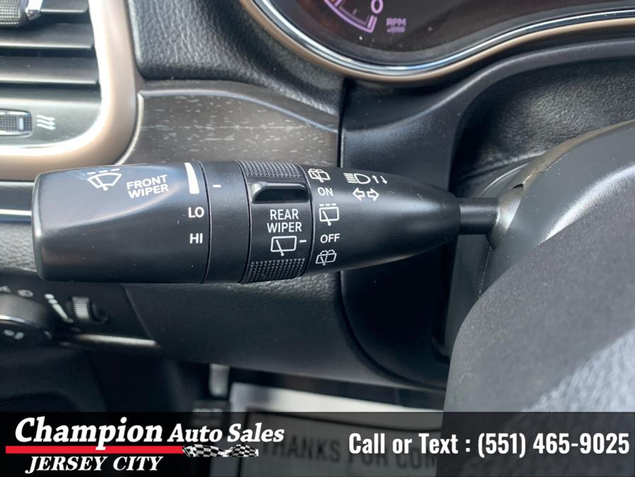 2016 Jeep Grand Cherokee 4WD 4dr Limited, available for sale in Jersey City, New Jersey | Champion Auto Sales of JC. Jersey City, New Jersey 2016 Jeep Grand Cherokee 4WD 4dr Limited, available for sale in Jersey City, New Jersey | Champion Auto Sales of JC. Jersey City, New Jersey