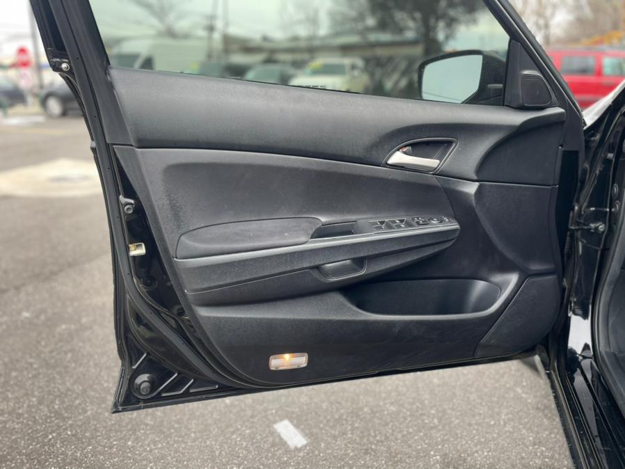 2012 Honda Accord SE. LOW MILES!, available for sale in Elmont, New York | Sunrise of Elmont. Elmont, New York 2012 Honda Accord SE. LOW MILES!, available for sale in Elmont, New York | Sunrise of Elmont. Elmont, New York