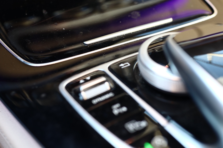2018 Mercedes-Benz E-Class E 300 4MATIC Sedan, available for sale in Jamaica, New York | Hillside Auto Mall Inc.. Jamaica, New York 2018 Mercedes-Benz E-Class E 300 4MATIC Sedan, available for sale in Jamaica, New York | Hillside Auto Mall Inc.. Jamaica, New York
