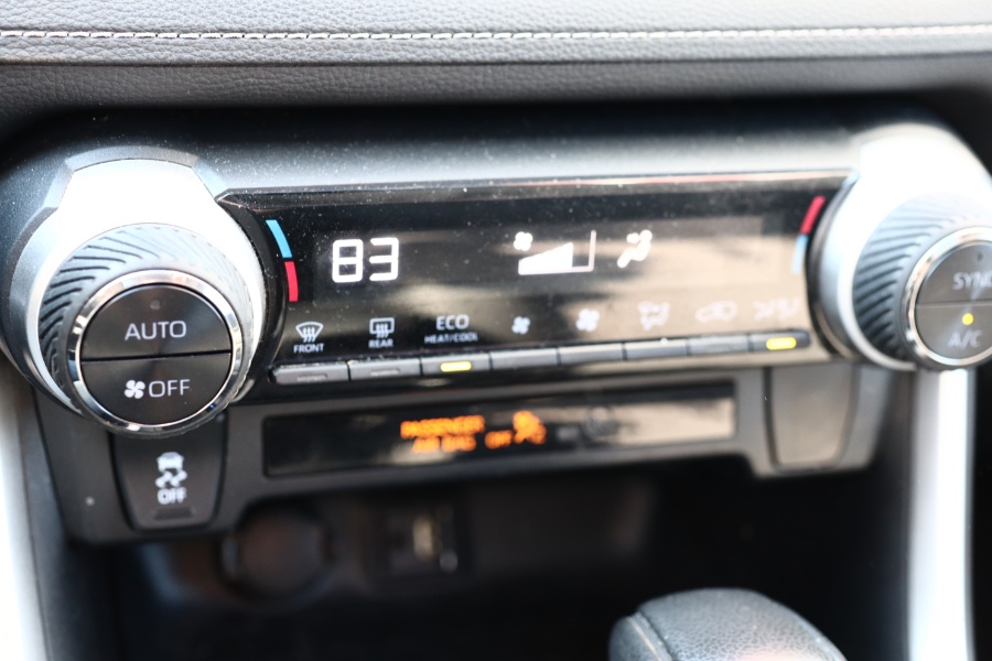 2019 Toyota RAV4 XLE AWD (Natl), available for sale in Jamaica, New York | Hillside Auto Mall Inc.. Jamaica, New York 2019 Toyota RAV4 XLE AWD (Natl), available for sale in Jamaica, New York | Hillside Auto Mall Inc.. Jamaica, New York