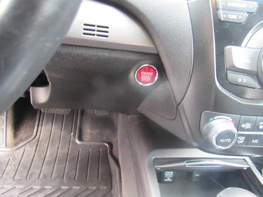 2015 Acura RDX Tech Pkg, available for sale in Worcester, Massachusetts | Hilario's Auto Sales Inc.. Worcester, Massachusetts 2015 Acura RDX Tech Pkg, available for sale in Worcester, Massachusetts | Hilario's Auto Sales Inc.. Worcester, Massachusetts