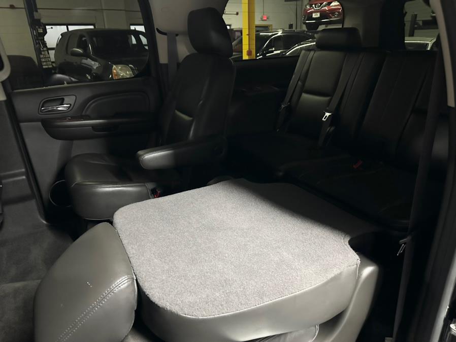 2013 Cadillac Escalade ESV AWD 4dr Luxury, available for sale in West Babylon , New York | MP Motors Inc. West Babylon , New York 2013 Cadillac Escalade ESV AWD 4dr Luxury, available for sale in West Babylon , New York | MP Motors Inc. West Babylon , New York