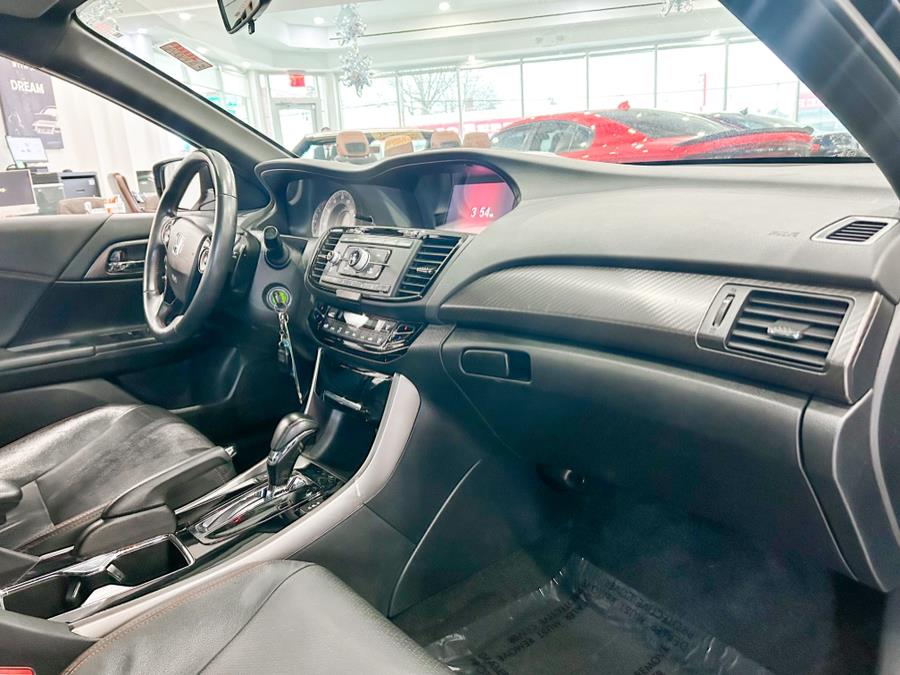 2017 Honda Accord Sedan Sport SE CVT, available for sale in Franklin Square, New York | Luxury Motor Club. Franklin Square, New York 2017 Honda Accord Sedan Sport SE CVT, available for sale in Franklin Square, New York | Luxury Motor Club. Franklin Square, New York
