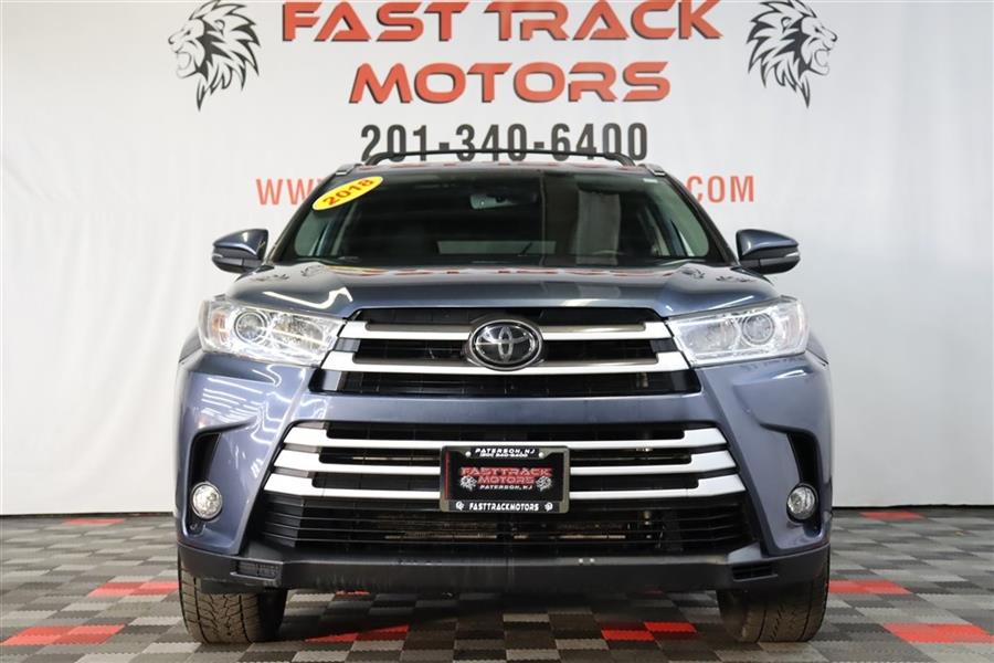 2018 Toyota Highlander XLE, available for sale in Paterson, New Jersey | Fast Track Motors. Paterson, New Jersey 2018 Toyota Highlander XLE, available for sale in Paterson, New Jersey | Fast Track Motors. Paterson, New Jersey