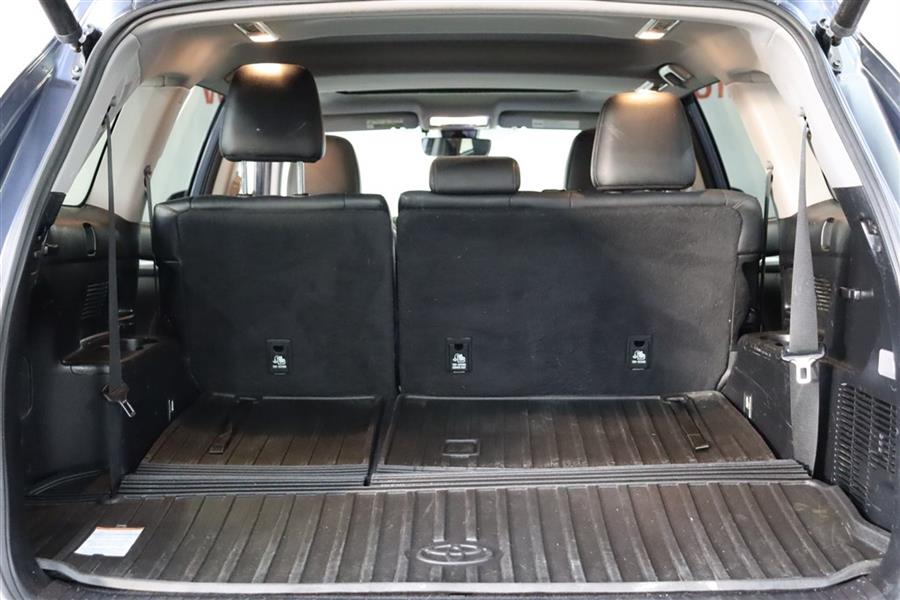 2018 Toyota Highlander XLE, available for sale in Paterson, New Jersey | Fast Track Motors. Paterson, New Jersey 2018 Toyota Highlander XLE, available for sale in Paterson, New Jersey | Fast Track Motors. Paterson, New Jersey