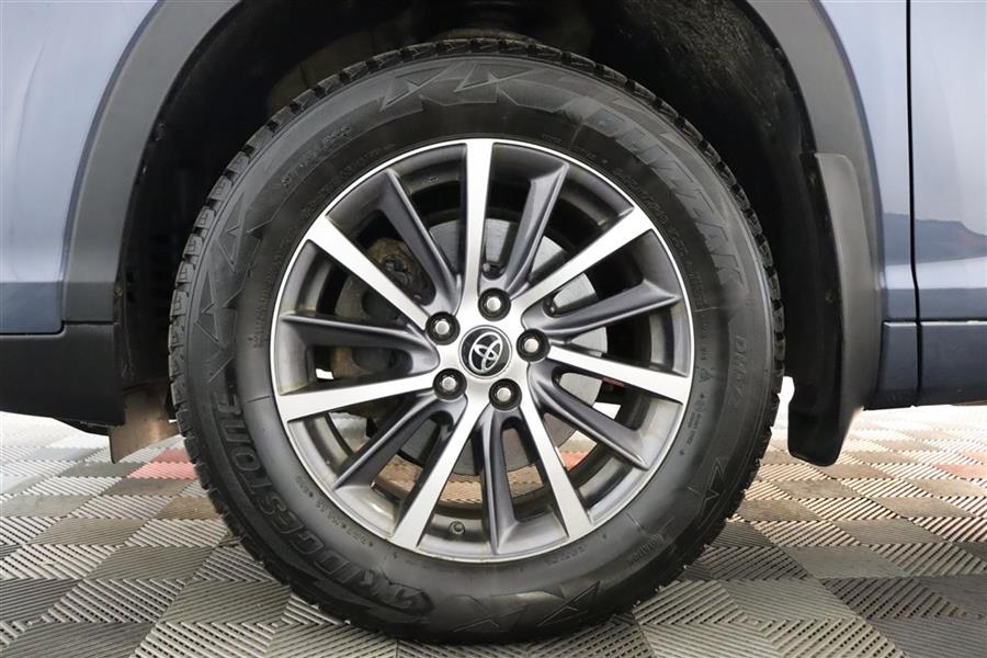 2018 Toyota Highlander XLE, available for sale in Paterson, New Jersey | Fast Track Motors. Paterson, New Jersey 2018 Toyota Highlander XLE, available for sale in Paterson, New Jersey | Fast Track Motors. Paterson, New Jersey