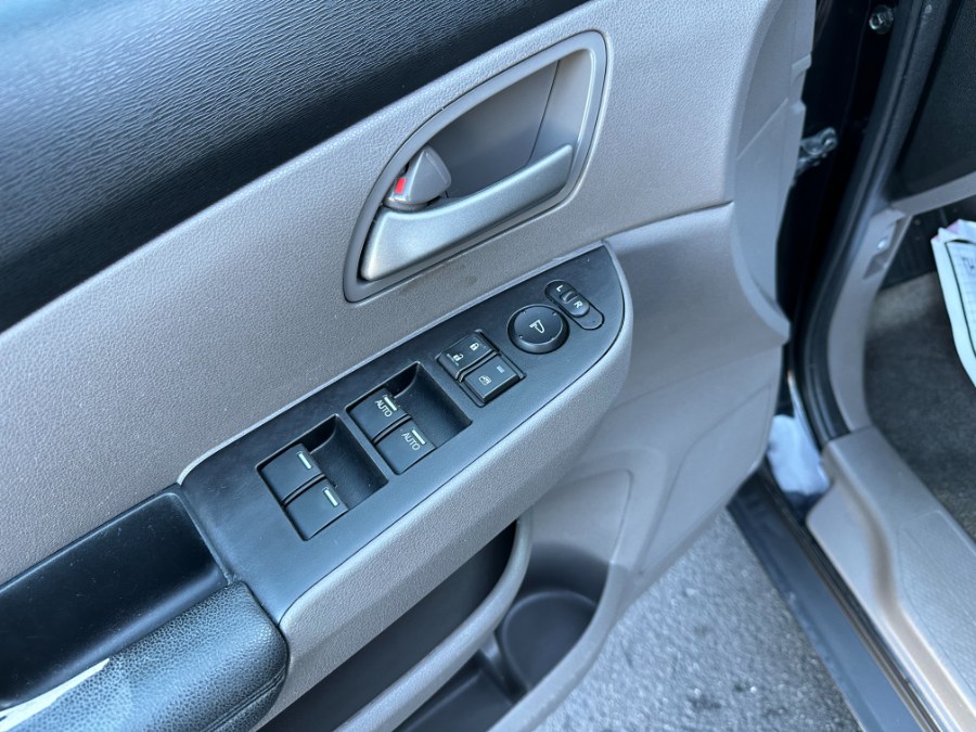 2013 Honda Odyssey 5dr EX, available for sale in Paterson, New Jersey | DZ Automall. Paterson, New Jersey 2013 Honda Odyssey 5dr EX, available for sale in Paterson, New Jersey | DZ Automall. Paterson, New Jersey