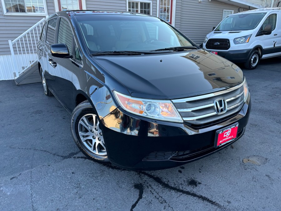 2013 Honda Odyssey 5dr EX, available for sale in Paterson, New Jersey | DZ Automall. Paterson, New Jersey 2013 Honda Odyssey 5dr EX, available for sale in Paterson, New Jersey | DZ Automall. Paterson, New Jersey