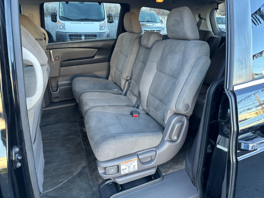 2013 Honda Odyssey 5dr EX, available for sale in Paterson, New Jersey | DZ Automall. Paterson, New Jersey 2013 Honda Odyssey 5dr EX, available for sale in Paterson, New Jersey | DZ Automall. Paterson, New Jersey