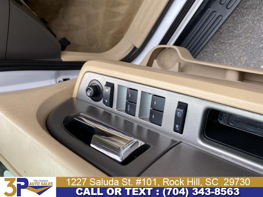 2014 Ford Expedition 2WD 4dr XLT, available for sale in Rock Hill, South Carolina | 3 Points Auto Sales. Rock Hill, South Carolina 2014 Ford Expedition 2WD 4dr XLT, available for sale in Rock Hill, South Carolina | 3 Points Auto Sales. Rock Hill, South Carolina