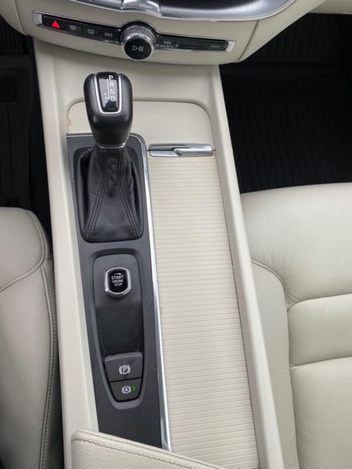 2018 Volvo XC60 T5 AWD Momentum, available for sale in Canton, Connecticut | Lava Motors 2 Inc. Canton, Connecticut 2018 Volvo XC60 T5 AWD Momentum, available for sale in Canton, Connecticut | Lava Motors 2 Inc. Canton, Connecticut
