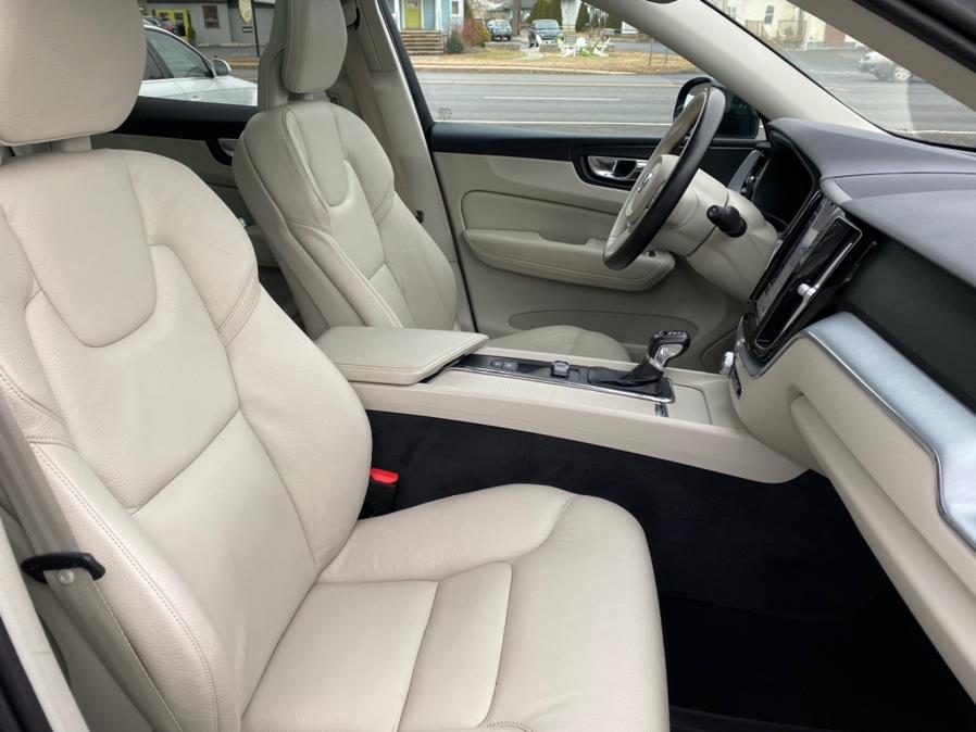 2018 Volvo XC60 T5 AWD Momentum, available for sale in Canton, Connecticut | Lava Motors 2 Inc. Canton, Connecticut 2018 Volvo XC60 T5 AWD Momentum, available for sale in Canton, Connecticut | Lava Motors 2 Inc. Canton, Connecticut