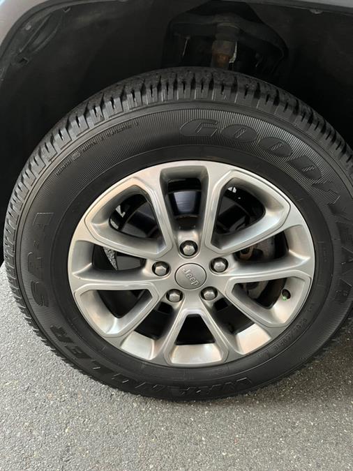 2014 Jeep Grand Cherokee RWD 4dr Limited, available for sale in New Britain, Connecticut | Supreme Automotive. New Britain, Connecticut 2014 Jeep Grand Cherokee RWD 4dr Limited, available for sale in New Britain, Connecticut | Supreme Automotive. New Britain, Connecticut