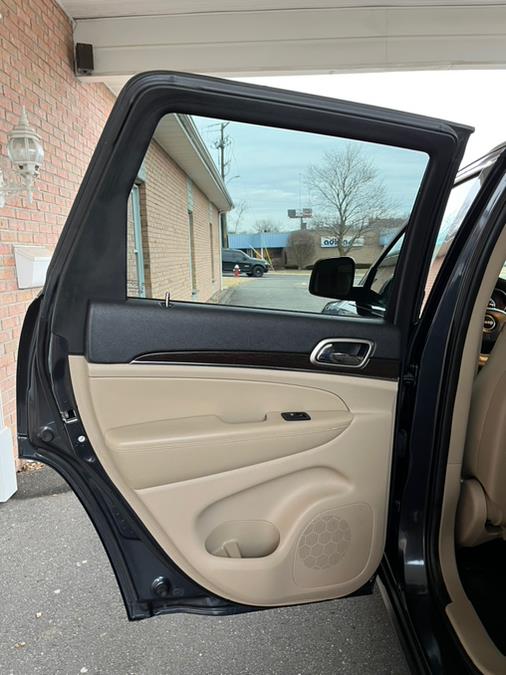 2014 Jeep Grand Cherokee RWD 4dr Limited, available for sale in New Britain, Connecticut | Supreme Automotive. New Britain, Connecticut 2014 Jeep Grand Cherokee RWD 4dr Limited, available for sale in New Britain, Connecticut | Supreme Automotive. New Britain, Connecticut