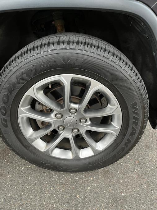 2014 Jeep Grand Cherokee RWD 4dr Limited, available for sale in New Britain, Connecticut | Supreme Automotive. New Britain, Connecticut 2014 Jeep Grand Cherokee RWD 4dr Limited, available for sale in New Britain, Connecticut | Supreme Automotive. New Britain, Connecticut