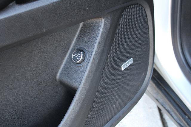 2021 Chevrolet Traverse LT Leather, available for sale in Elmont, New York | NY Luxury Motors. Elmont, New York 2021 Chevrolet Traverse LT Leather, available for sale in Elmont, New York | NY Luxury Motors. Elmont, New York