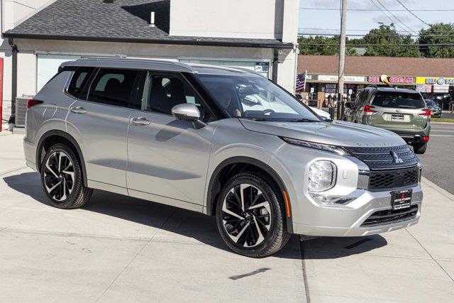 2022 Mitsubishi Outlander Black Edition, available for sale in Great Neck, New York | Camy Cars. Great Neck, New York 2022 Mitsubishi Outlander Black Edition, available for sale in Great Neck, New York | Camy Cars. Great Neck, New York