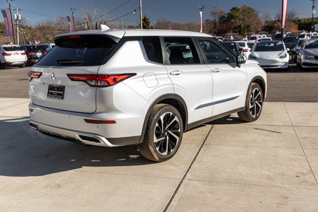 2023 Mitsubishi Outlander SE, available for sale in Great Neck, New York | Camy Cars. Great Neck, New York 2023 Mitsubishi Outlander SE, available for sale in Great Neck, New York | Camy Cars. Great Neck, New York