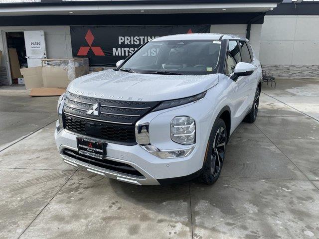 2023 Mitsubishi Outlander SE, available for sale in Great Neck, New York | Camy Cars. Great Neck, New York