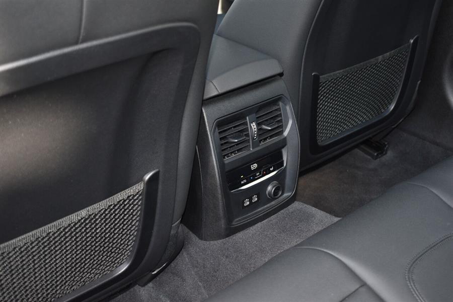 2019 BMW 3 Series 330i xDrive AWD 4dr Sedan, available for sale in Great Neck, New York | Camy Cars. Great Neck, New York 2019 BMW 3 Series 330i xDrive AWD 4dr Sedan, available for sale in Great Neck, New York | Camy Cars. Great Neck, New York