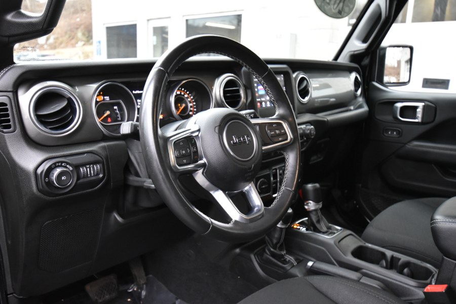 2019 Jeep Wrangler Unlimited Sahara 4x4, available for sale in Waterbury, Connecticut | Highline Car Connection. Waterbury, Connecticut 2019 Jeep Wrangler Unlimited Sahara 4x4, available for sale in Waterbury, Connecticut | Highline Car Connection. Waterbury, Connecticut