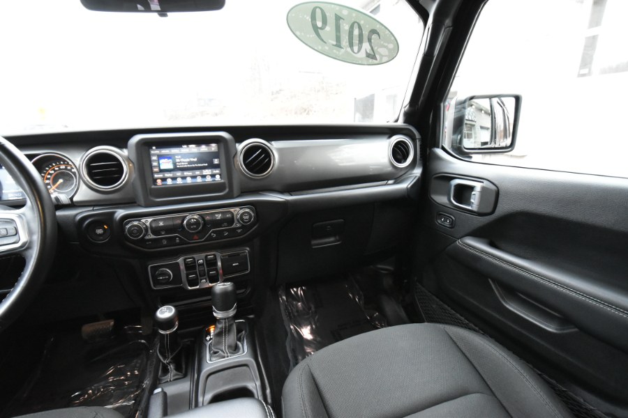 2019 Jeep Wrangler Unlimited Sahara 4x4, available for sale in Waterbury, Connecticut | Highline Car Connection. Waterbury, Connecticut 2019 Jeep Wrangler Unlimited Sahara 4x4, available for sale in Waterbury, Connecticut | Highline Car Connection. Waterbury, Connecticut