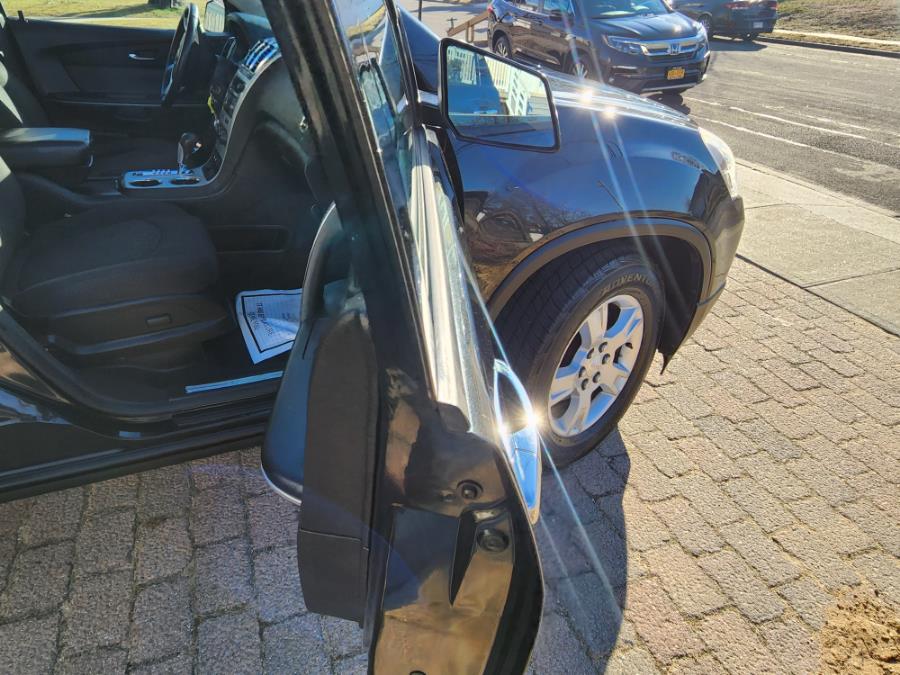 2012 GMC Acadia AWD 4dr SLE, available for sale in West Babylon, New York | SGM Auto Sales. West Babylon, New York 2012 GMC Acadia AWD 4dr SLE, available for sale in West Babylon, New York | SGM Auto Sales. West Babylon, New York