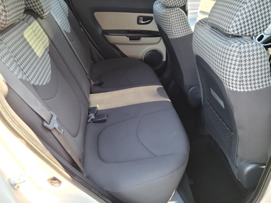 2013 Kia Soul 5dr Wgn Auto !, available for sale in Milford, Connecticut | Chip's Auto Sales Inc. Milford, Connecticut 2013 Kia Soul 5dr Wgn Auto !, available for sale in Milford, Connecticut | Chip's Auto Sales Inc. Milford, Connecticut