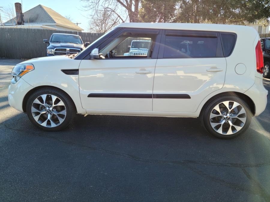 2013 Kia Soul 5dr Wgn Auto !, available for sale in Milford, Connecticut | Chip's Auto Sales Inc. Milford, Connecticut 2013 Kia Soul 5dr Wgn Auto !, available for sale in Milford, Connecticut | Chip's Auto Sales Inc. Milford, Connecticut