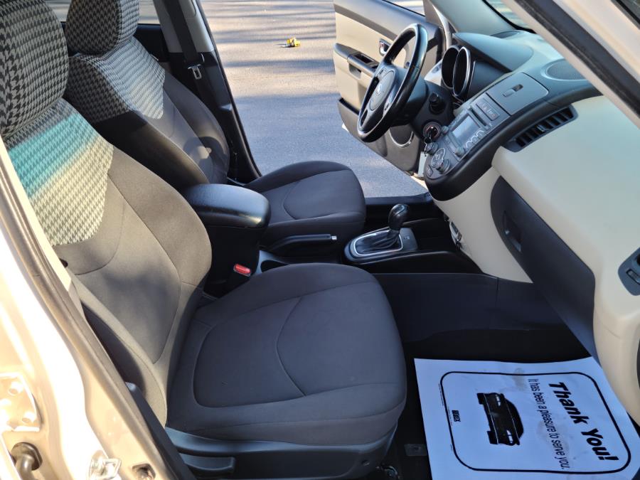 2013 Kia Soul 5dr Wgn Auto !, available for sale in Milford, Connecticut | Chip's Auto Sales Inc. Milford, Connecticut 2013 Kia Soul 5dr Wgn Auto !, available for sale in Milford, Connecticut | Chip's Auto Sales Inc. Milford, Connecticut