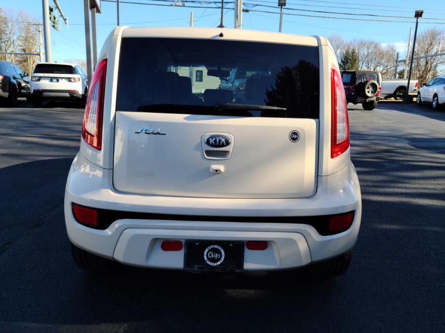 2013 Kia Soul 5dr Wgn Auto !, available for sale in Milford, Connecticut | Chip's Auto Sales Inc. Milford, Connecticut 2013 Kia Soul 5dr Wgn Auto !, available for sale in Milford, Connecticut | Chip's Auto Sales Inc. Milford, Connecticut