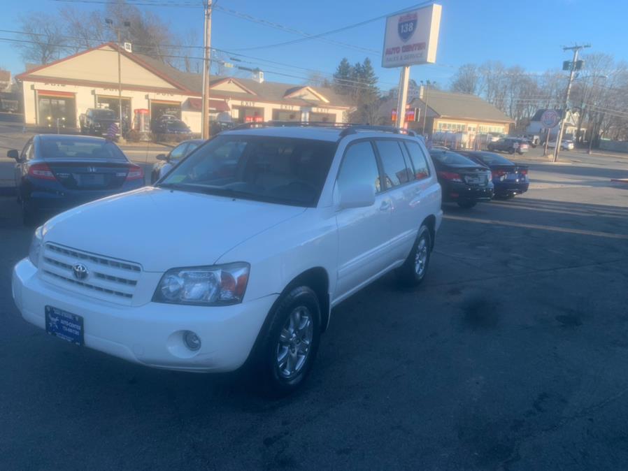2005 Toyota Highlander 4dr V6 4WD Limited w/3rd Row (Natl), available for sale in Taunton, Massachusetts | Rt 138 Auto Center Inc . Taunton, Massachusetts 2005 Toyota Highlander 4dr V6 4WD Limited w/3rd Row (Natl), available for sale in Taunton, Massachusetts | Rt 138 Auto Center Inc . Taunton, Massachusetts
