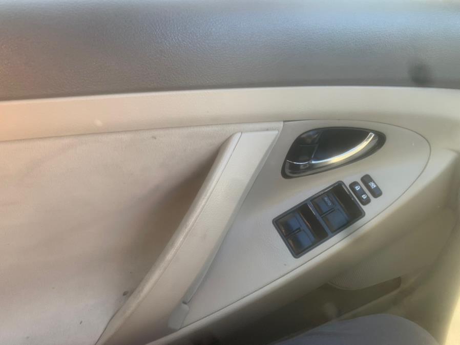 2007 Toyota Camry 4dr Sdn I4 Auto XLE (Natl), available for sale in Taunton, Massachusetts | Rt 138 Auto Center Inc . Taunton, Massachusetts 2007 Toyota Camry 4dr Sdn I4 Auto XLE (Natl), available for sale in Taunton, Massachusetts | Rt 138 Auto Center Inc . Taunton, Massachusetts