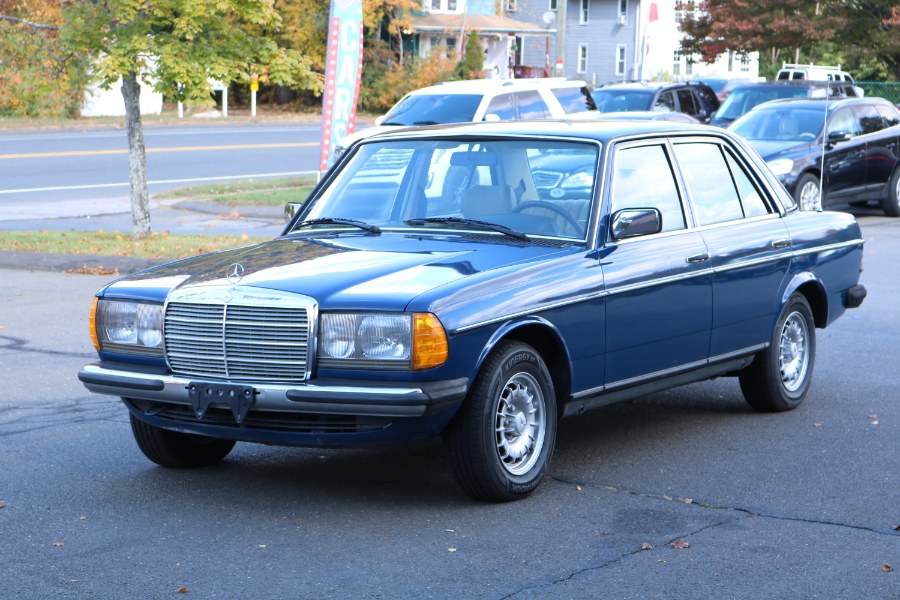 1984 Mercedes-Benz 230E 4d Sedan 230E, available for sale in Bristol, Connecticut | Dealmax Motors LLC. Bristol, Connecticut