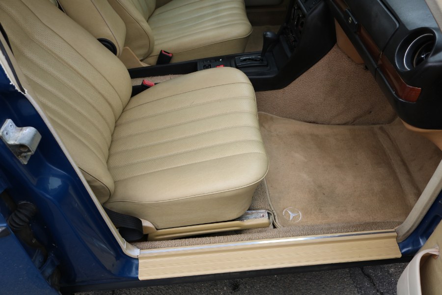 1984 Mercedes-Benz 300 series 4d Sedan 230E, available for sale in Bristol, Connecticut | Dealmax Motors LLC. Bristol, Connecticut 1984 Mercedes-Benz 300 series 4d Sedan 230E, available for sale in Bristol, Connecticut | Dealmax Motors LLC. Bristol, Connecticut